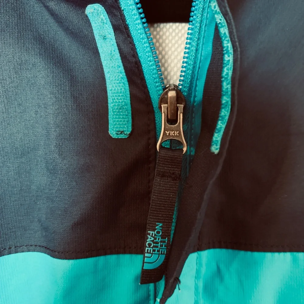 The North Face Boys Coat Large 14-16 Blue Winter School Outdoors Jacket Dry Vent